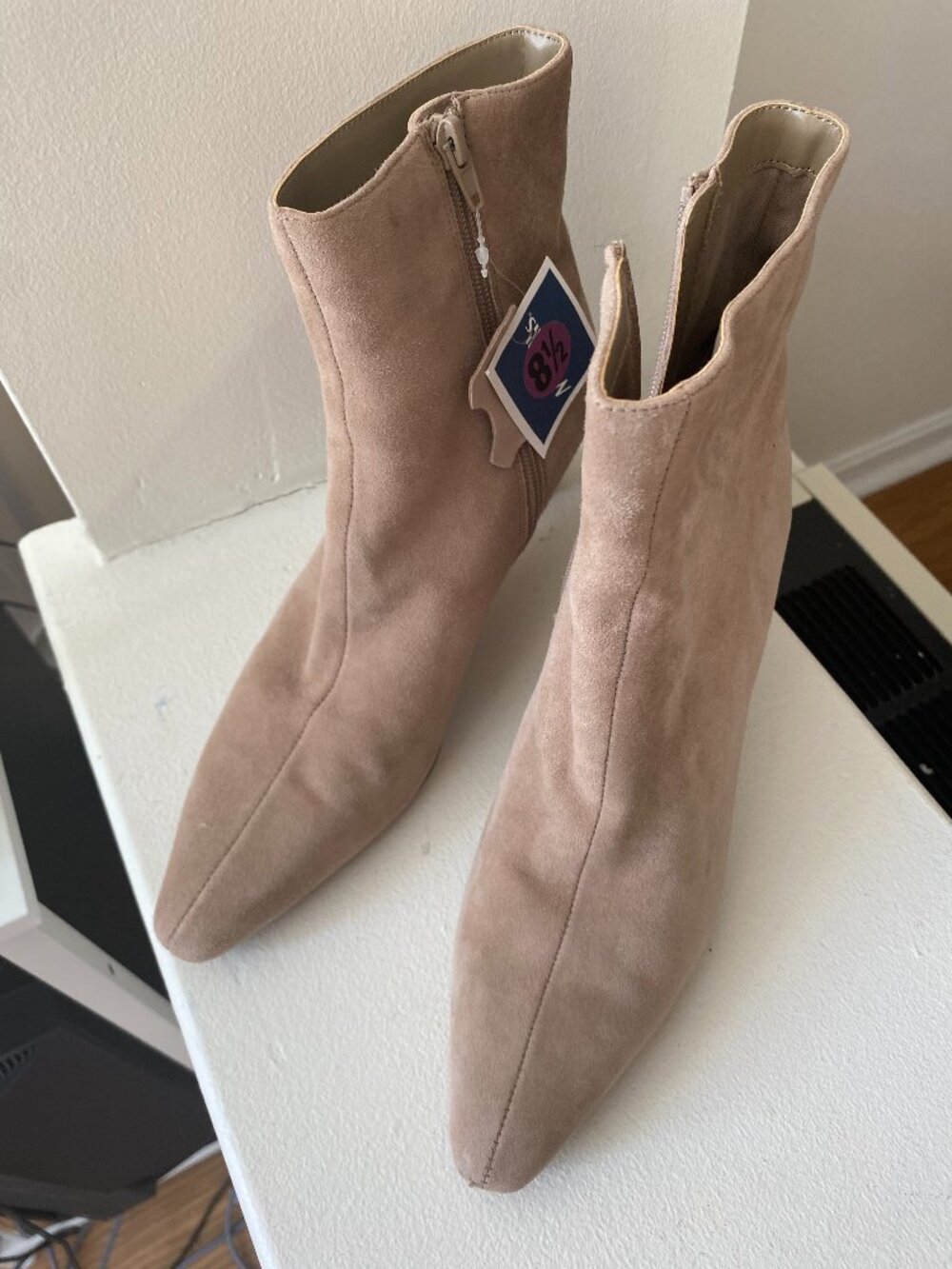 Steve Madden Swede Camel Boots